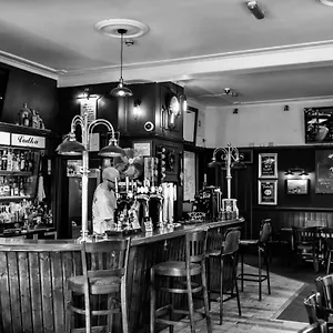 the-ship-inn-london.cambridgehotelsuk.com/